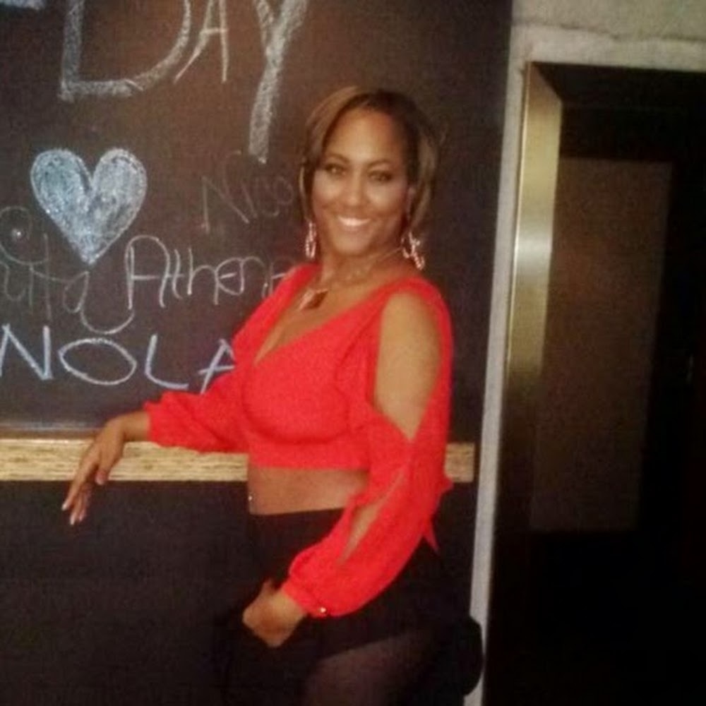 Meet your Posher, Ava